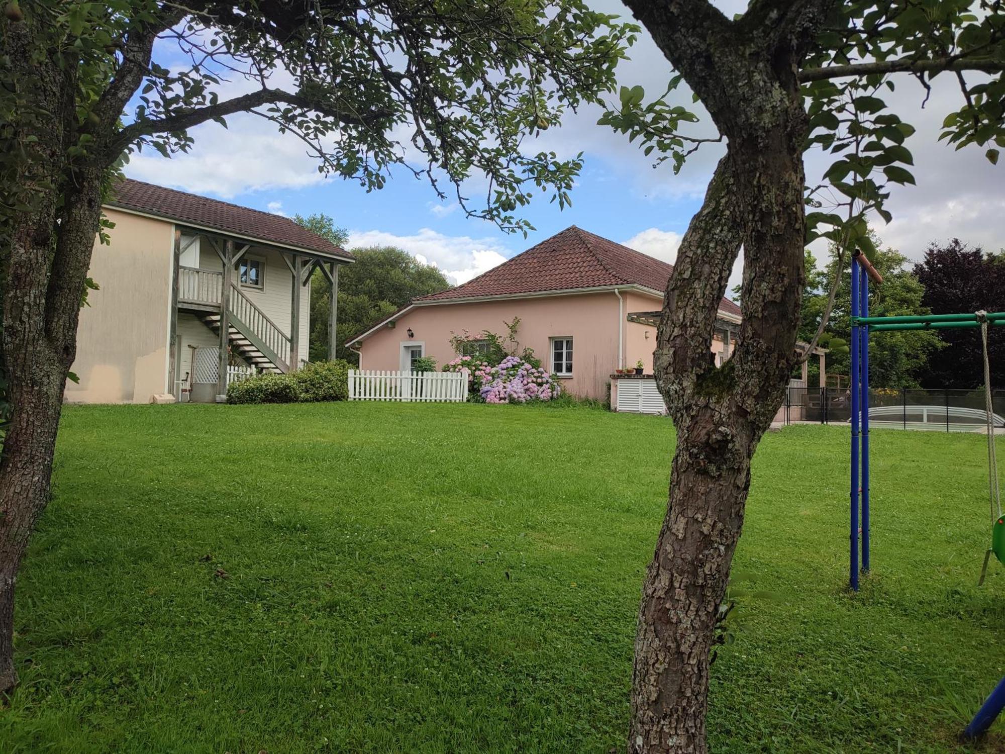 De Couleurs Et D'Eau Fraiche Bed & Breakfast Navarrenx Exterior photo