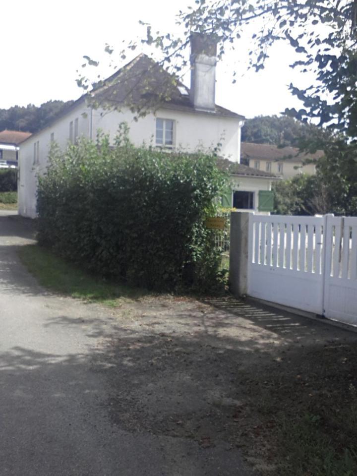 De Couleurs Et D'Eau Fraiche Bed & Breakfast Navarrenx Exterior photo